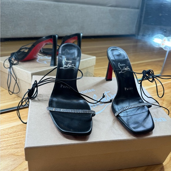 CHRISTIAN LOUBOUTIN Condora Lacestrass 85 crystal-embellished leather sandals - Picture 5 of 13